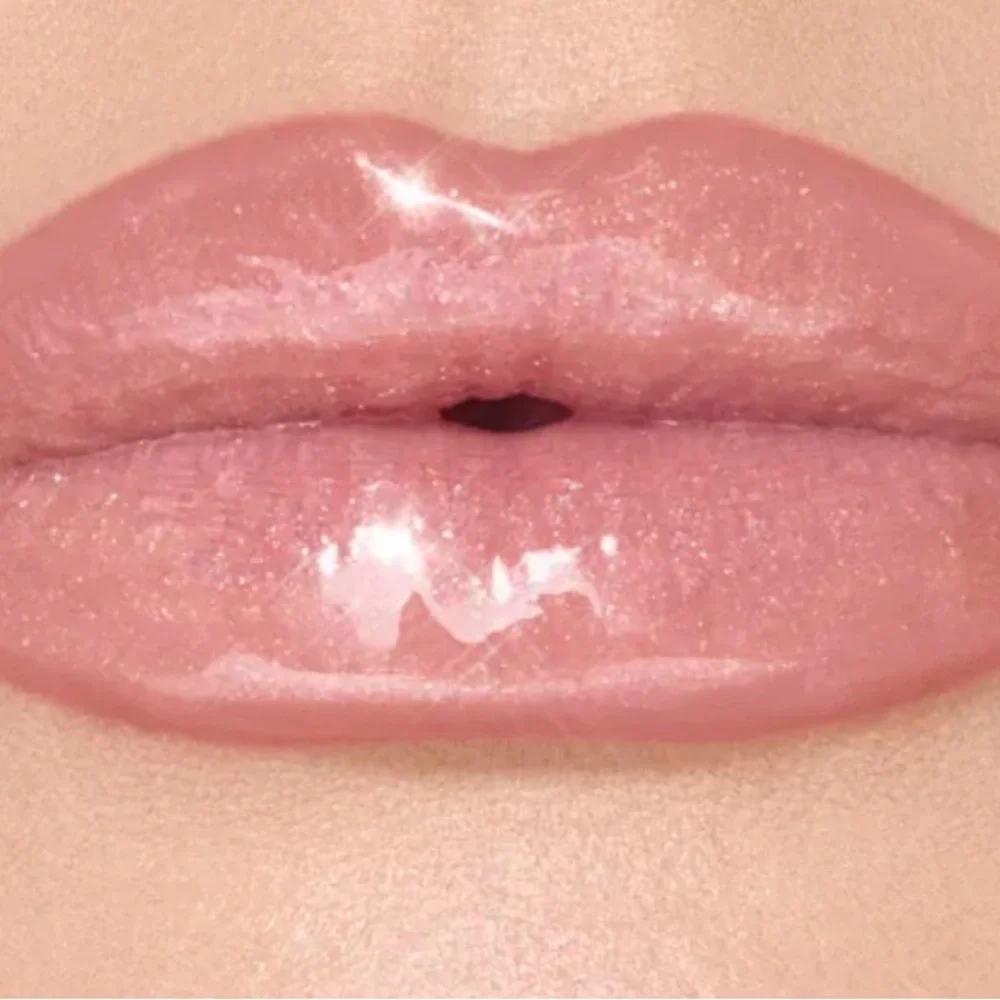 Charlotte Tilbury Big Lip Plump in Nudegasm Diamonds
